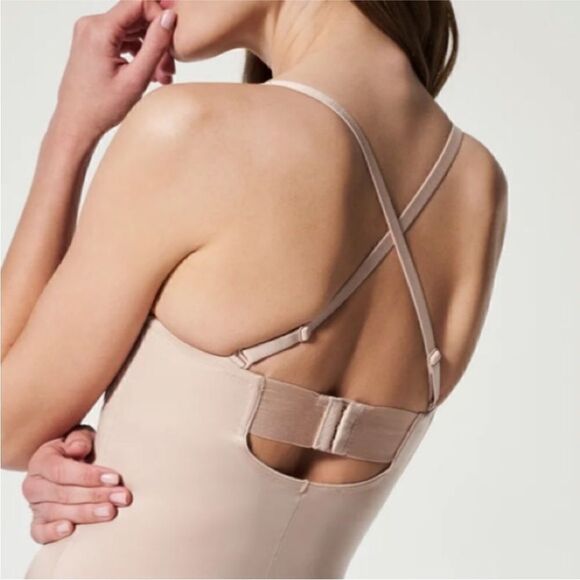 Spanx bodysuit  shapewear - Picture 4 of 8